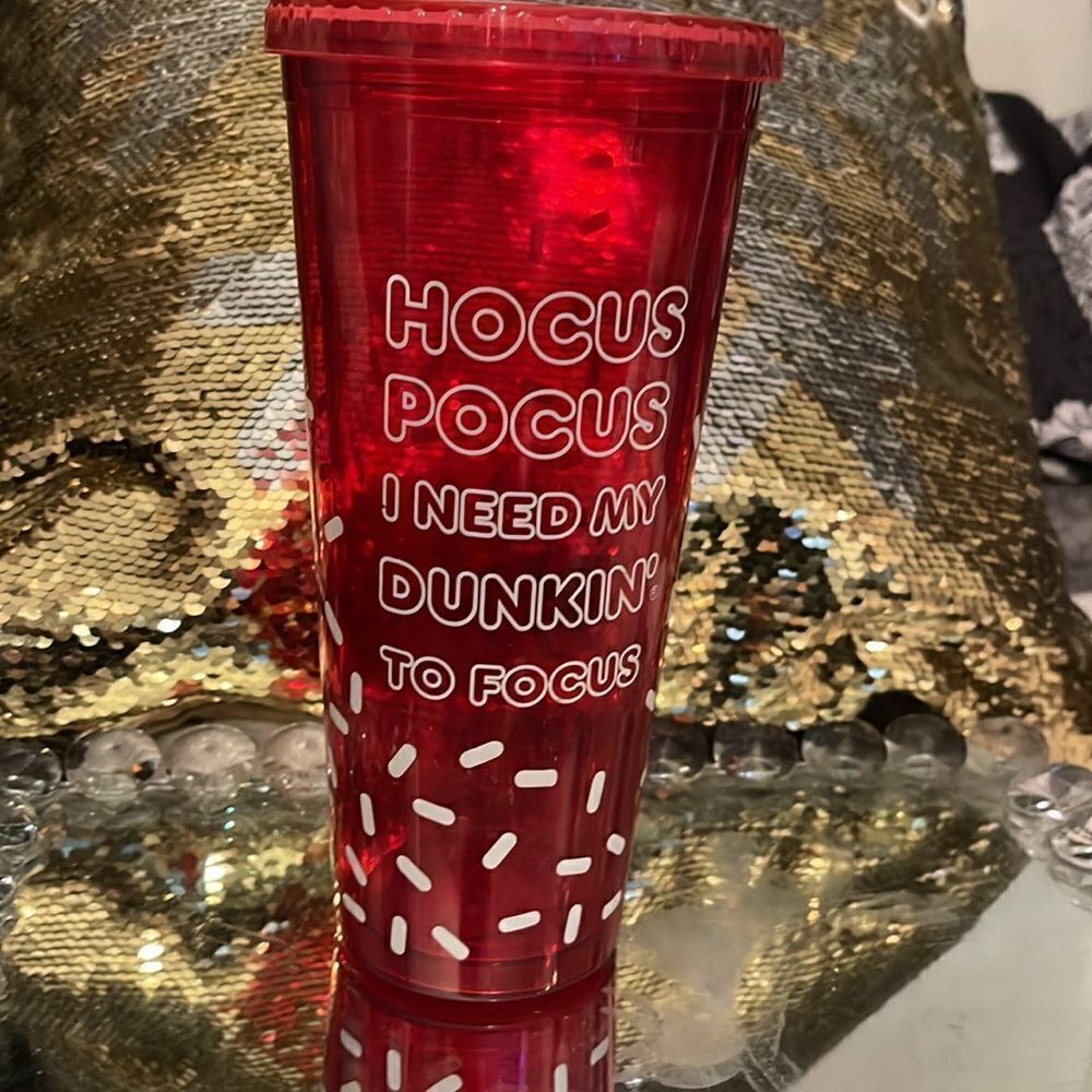 Glow in the dark dunkin donuts hocus pocus i need my dunkin to focus 24oz cup